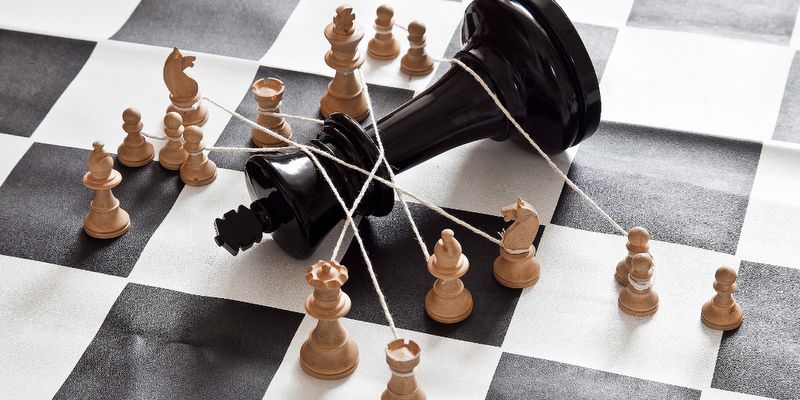 O xadrez e o jogo da democracia, uma analogia - Eduardo Lysias de Oliveira  e Silva